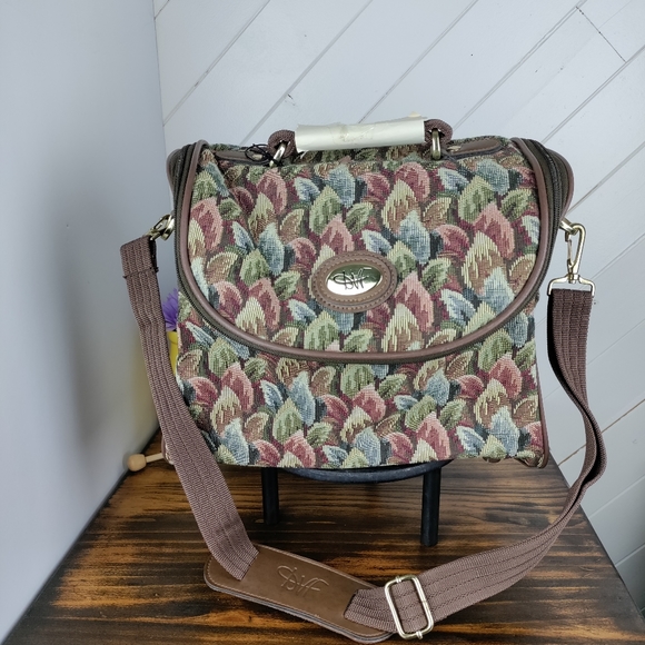 Diane Von Furstenberg Handbags - NWOT Diane Von Furstenburg travel bag